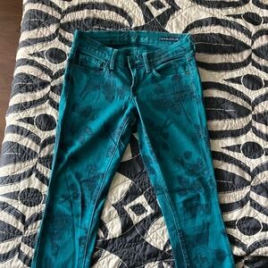 Lucky Brand Blue Floral Legend Charlie Skinny Jeans Size 24